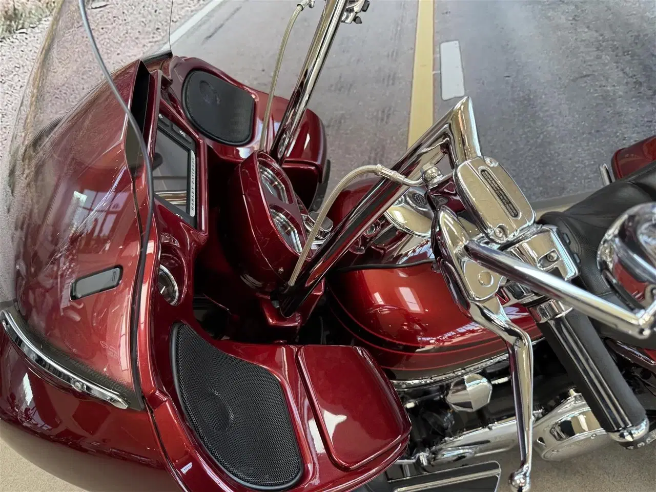 Billede 24 - Harley-Davidson FLTRUSE Road Glide Ultra CVO 110"