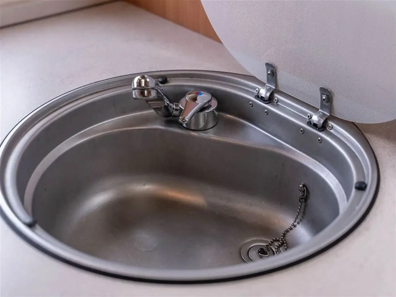 Billede 13 - 2012 - Knaus Sport 700 TI   Knaus 700 Sport – Veludstyret og klar til nye eventyr! Sælges til CVR