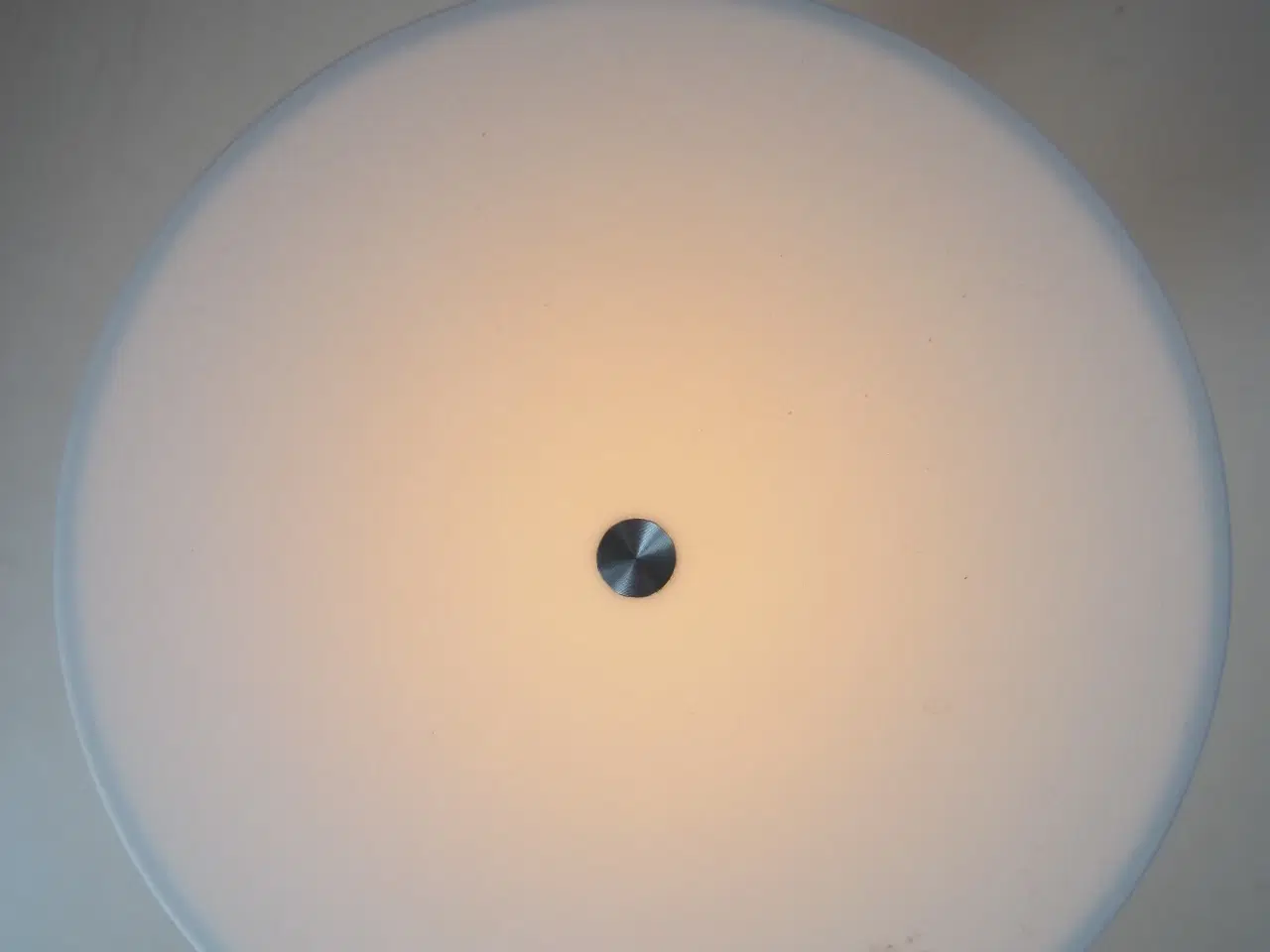 Billede 2 - New Works Kizu transportabel bordlampe i grå