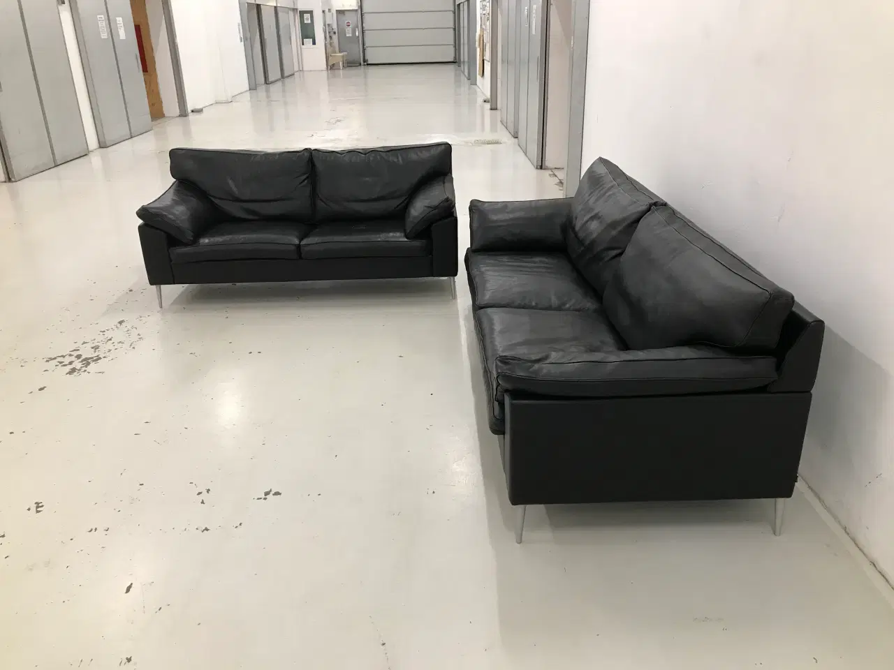 Billede 7 - Søren Lund SL329 2x3 Pers.Sofagruppe i sort læder.