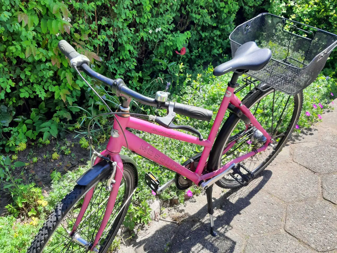 Billede 2 - Pink lyserød damecykel m. 7 gear