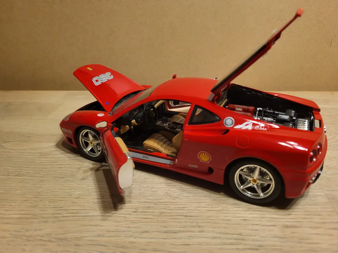 Billede 7 - Modelbil. FERRARI-360 MODENA 1999. Skala 1/18.