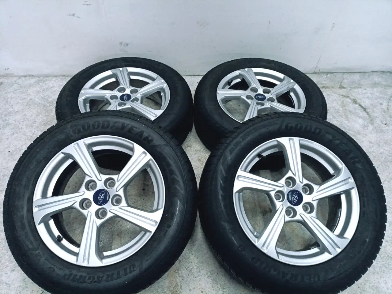 Billede 3 - 5x108 16" ET45 nav 63,4ø Ford vintersæt