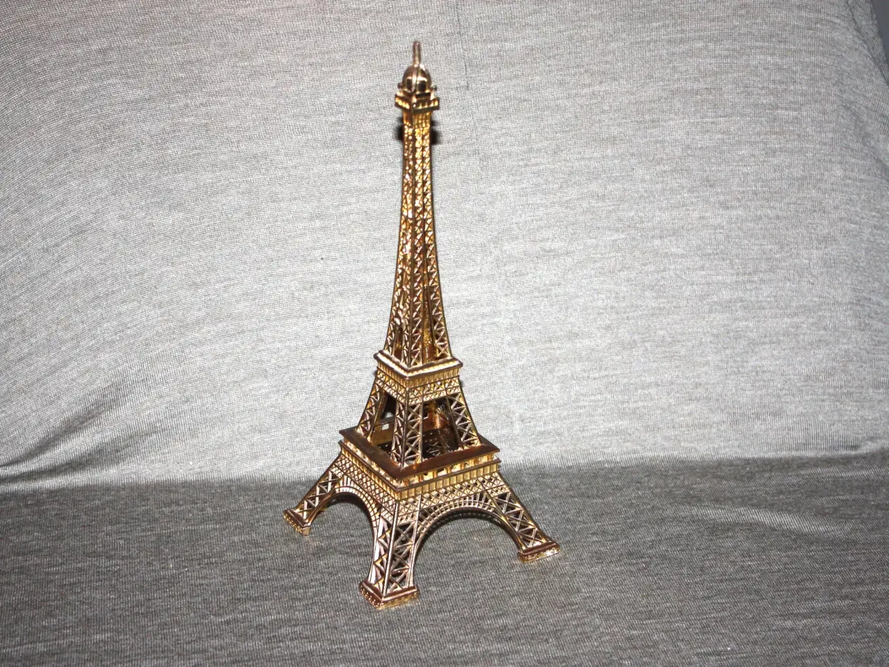 Billede 1 - Souvenir Eiffel tårnet 25 cm