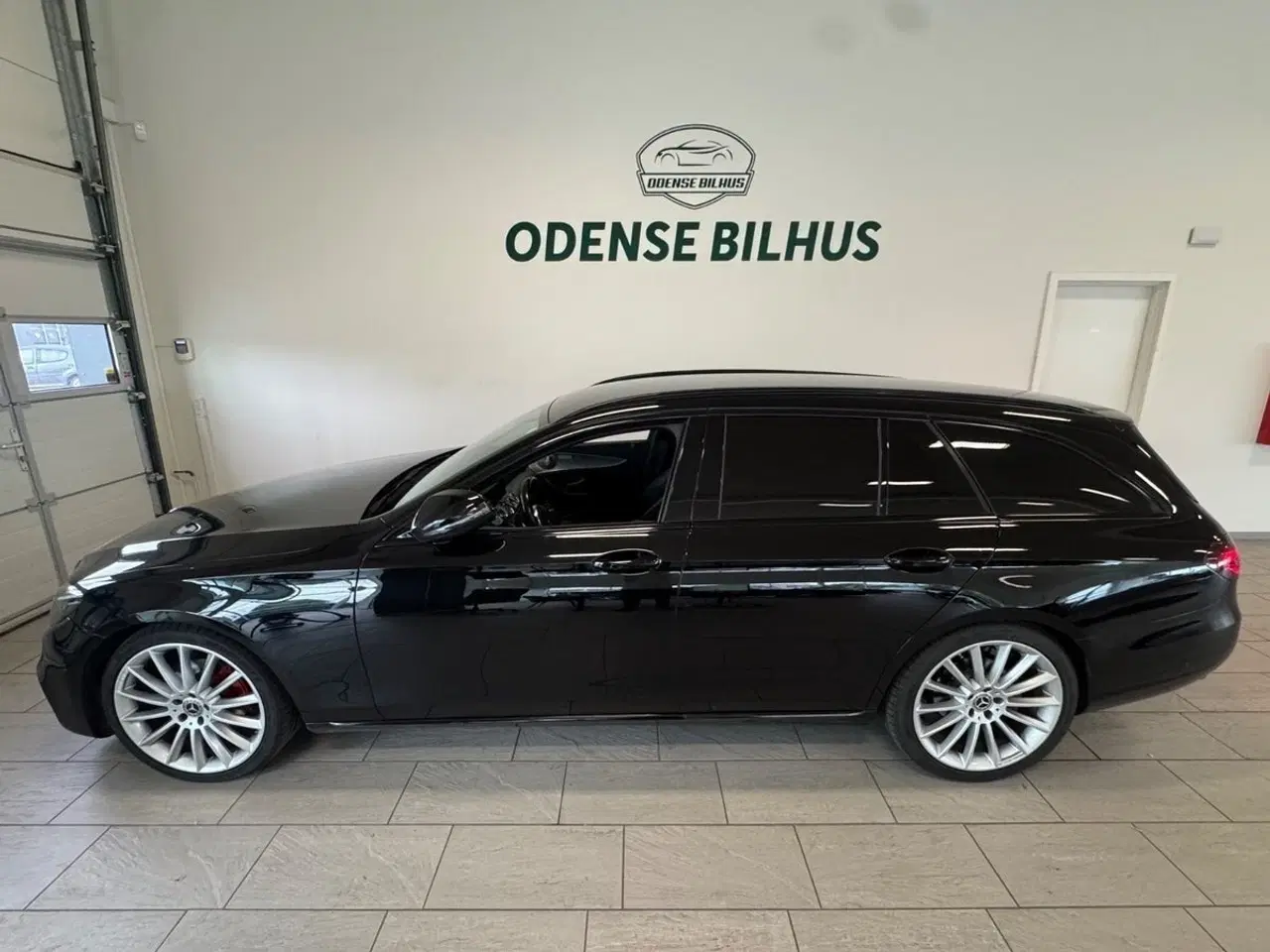 Billede 4 - Mercedes E220 d 2,0 AMG Line stc. aut.