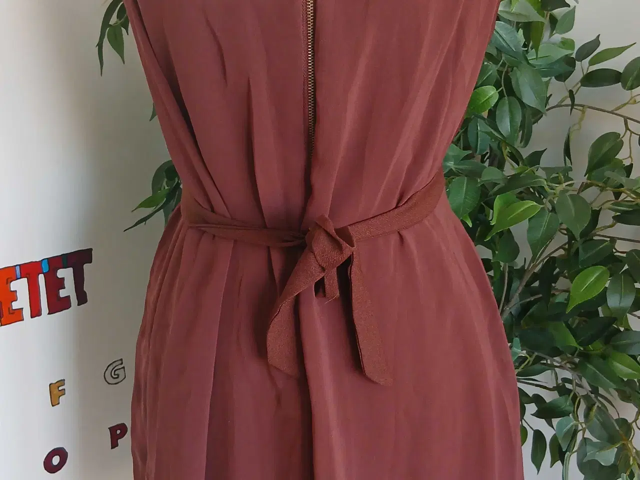 Billede 1 - Kjole. ICHI. Small/36