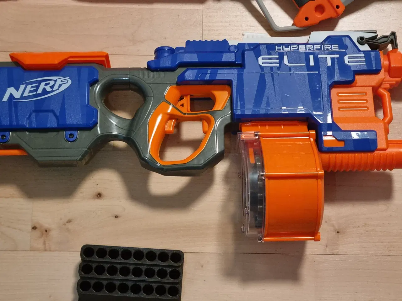 Billede 1 - Diverse nerfguns, mål og darts