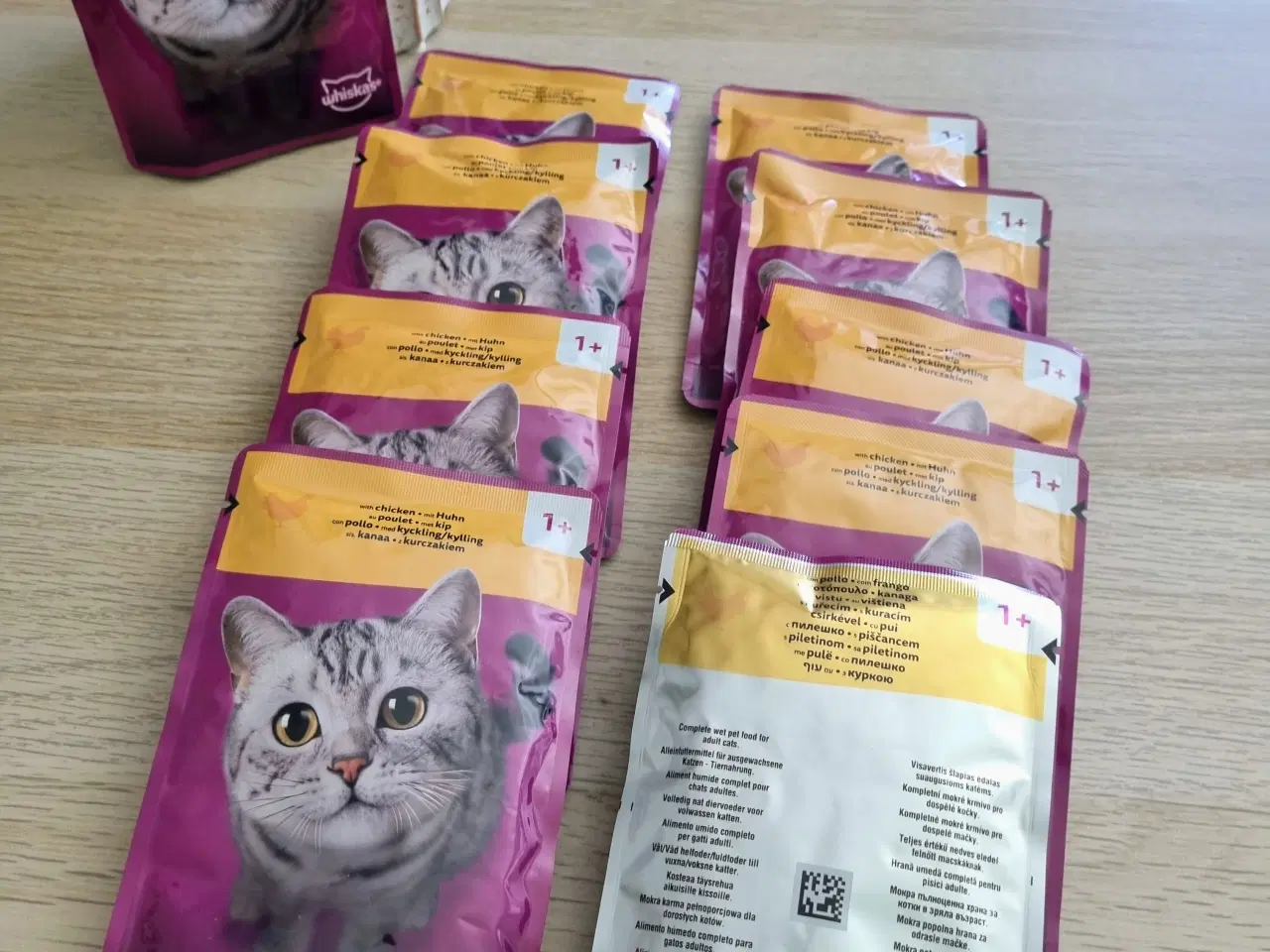 Billede 4 - 10 breve Whiskas Vådfoder Kylling  a 85 gram 