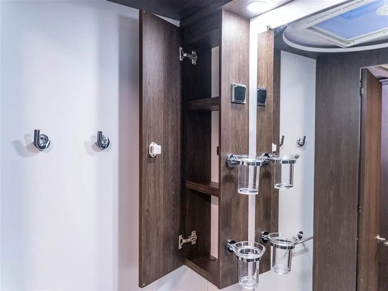 Billede 35 - 2022 - Benimar Sport 340