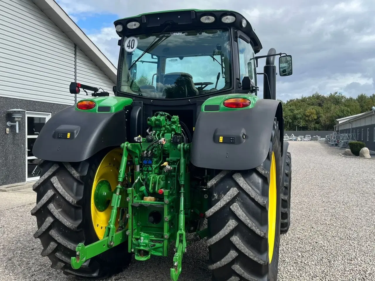Billede 15 - John Deere 6175R Med frontlift og frontPTO samt luft anlæg