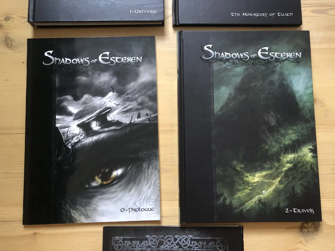 Billede 3 - Rollespilsbøger. Shadows of Esteren