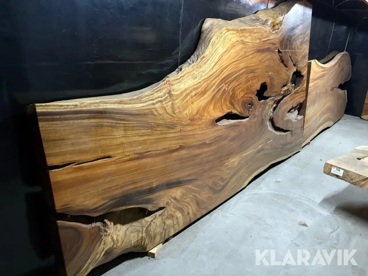 Billede 2 - Planke bordplade Akacie Lakeret 1 hel planke