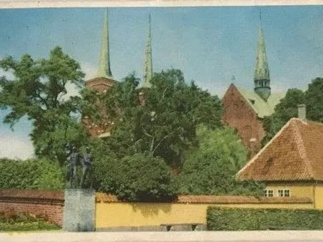 Billede 1 - Postkort fra Roskilde Domkirke