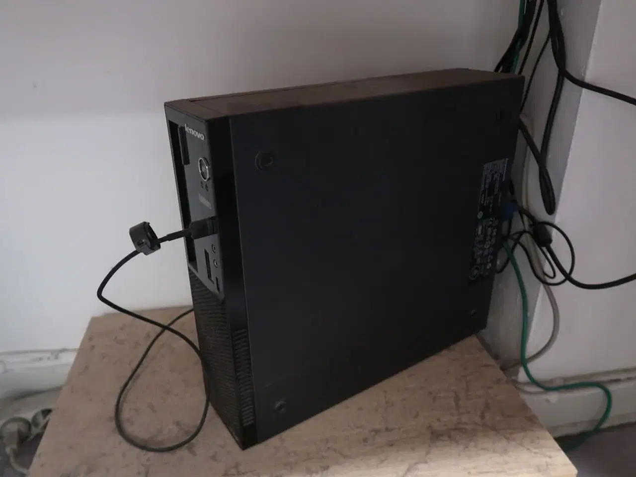 Billede 5 - Lenovo PC + 2 stk. Skærme & tastatur