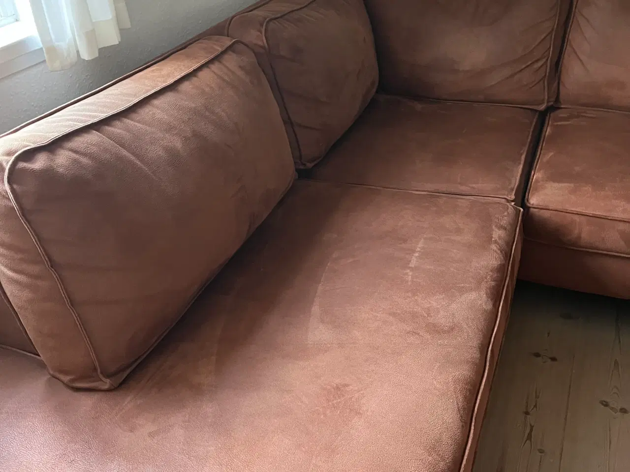 Billede 3 - Hjørnesofa med pufafslutning