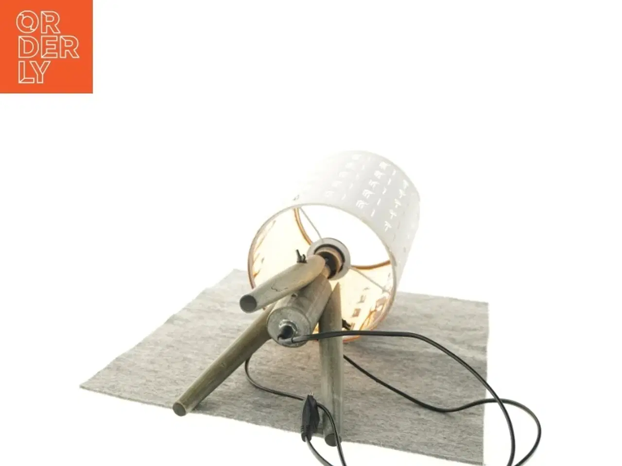 Billede 2 - Bordlampe med mønstret skærm (str. 52x20 cm)