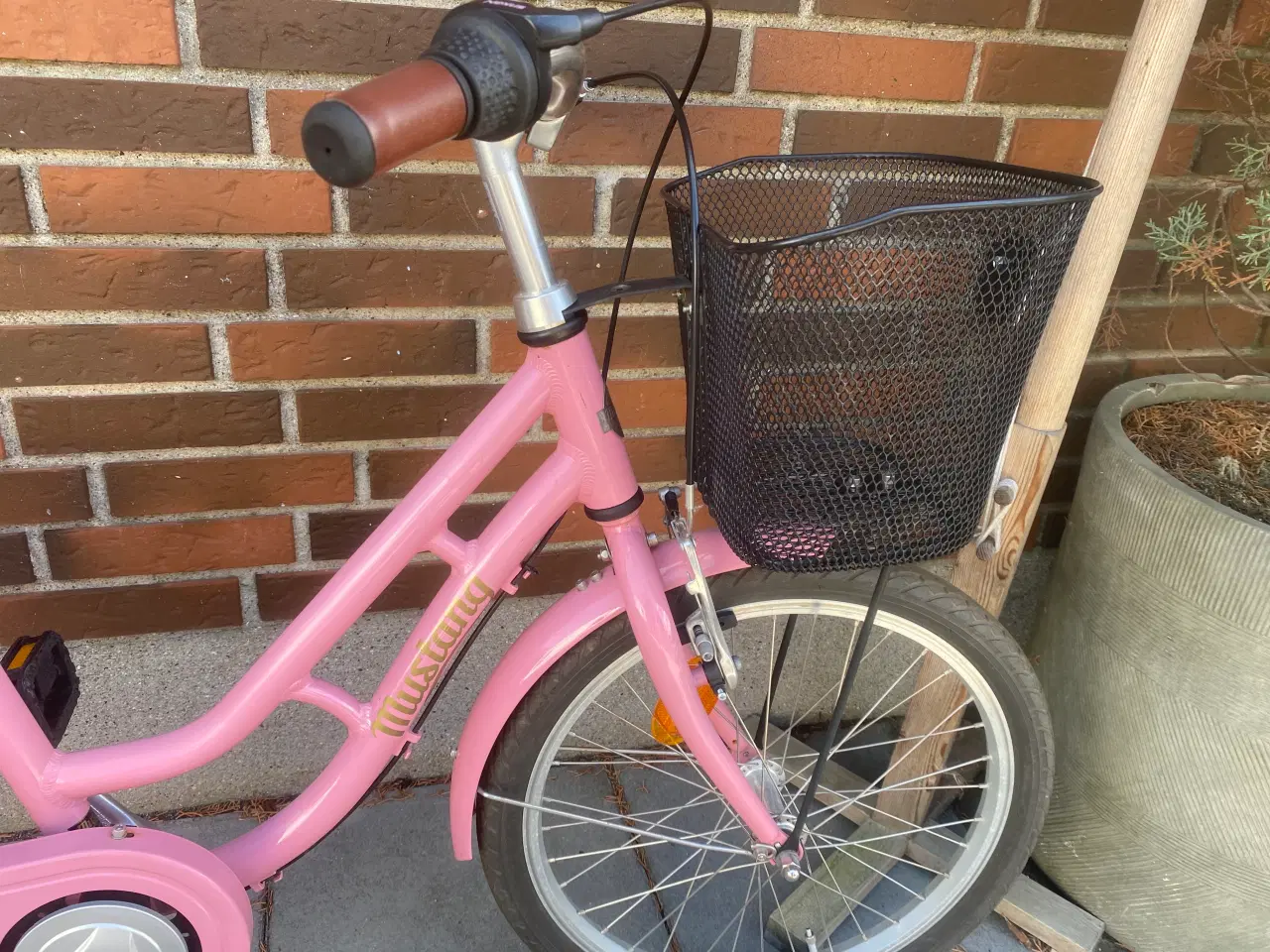 Billede 3 - Købt til 4299 kr 20 tommer prinsesse 👸 cykel 