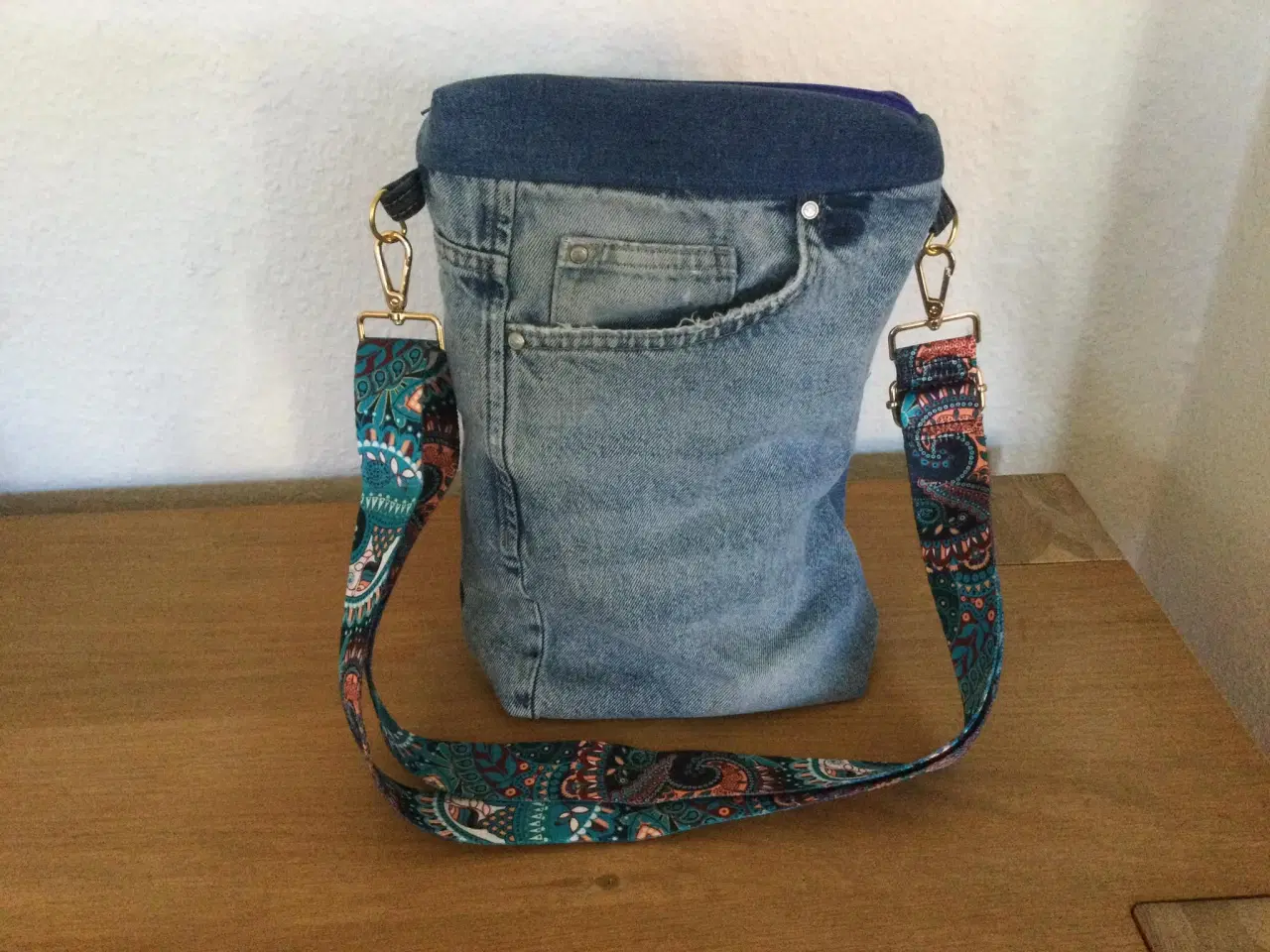 Billede 1 - Taske af jeans