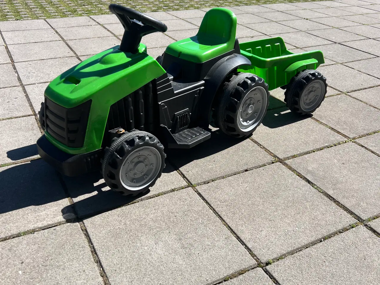 Billede 3 - Elektrisk traktor til børn