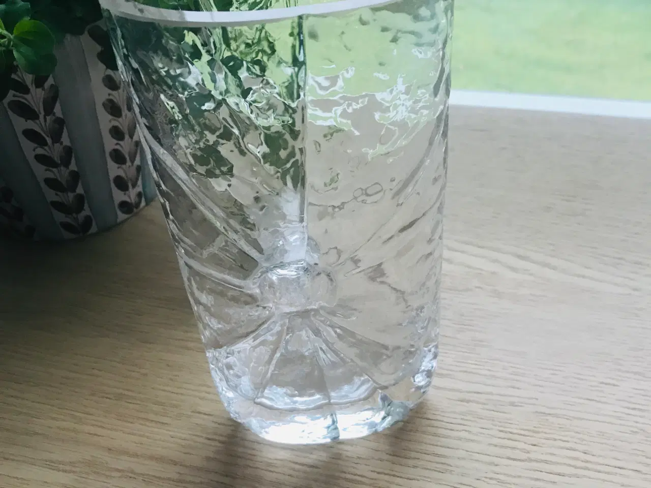 Billede 3 - Flot vase i kunstglas