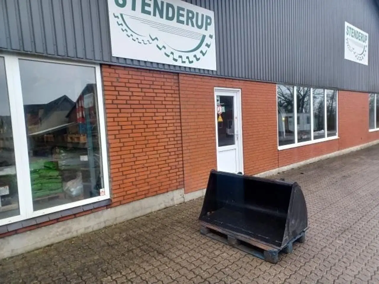 Billede 2 - - - - JORDSK. M/BAGSKÆR 4P