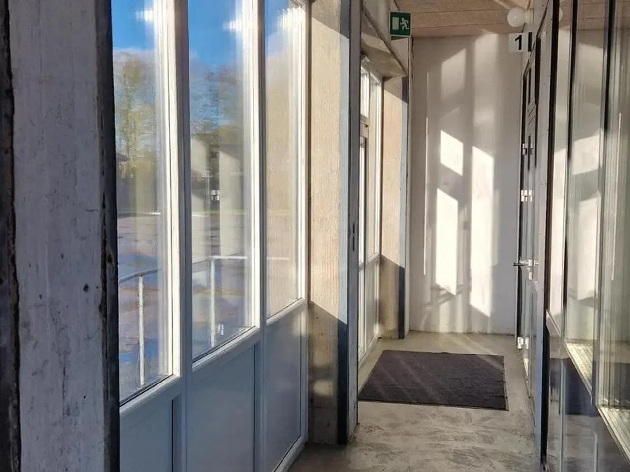 Billede 3 - Klinik...