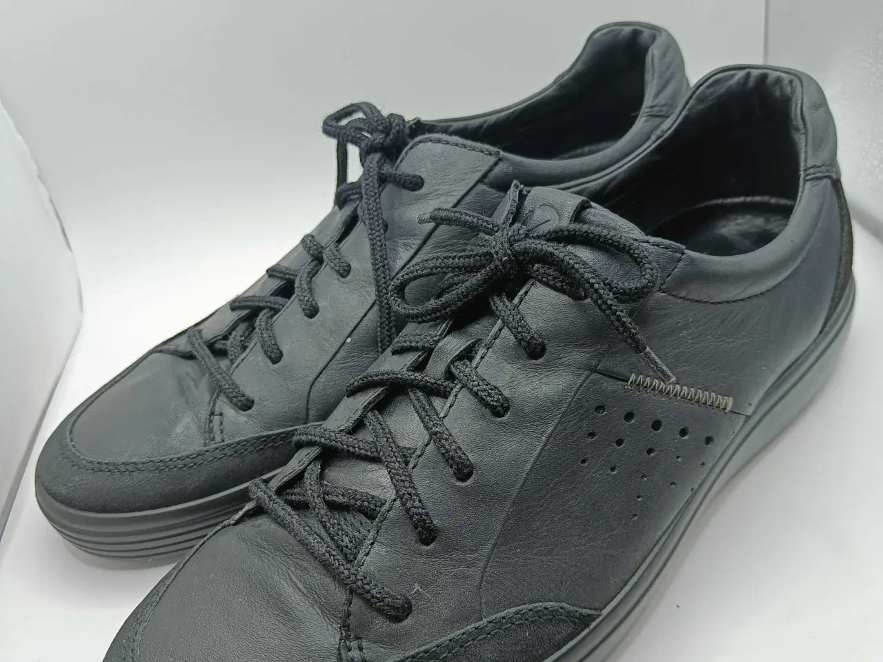 Billede 4 - Ecco sort læder sko 45str