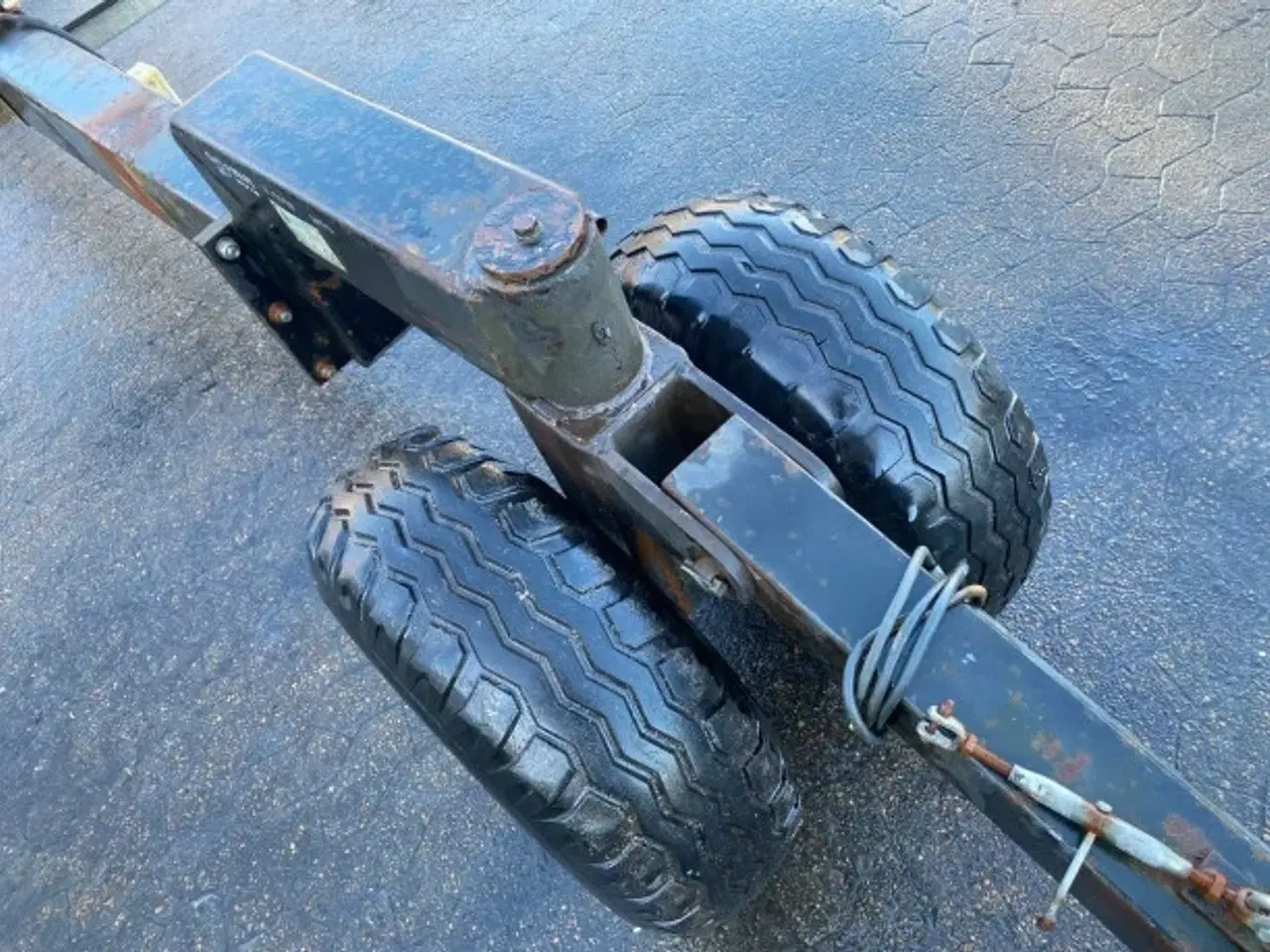 Billede 13 - New Holland 35 Fods Skærebordsvogn 