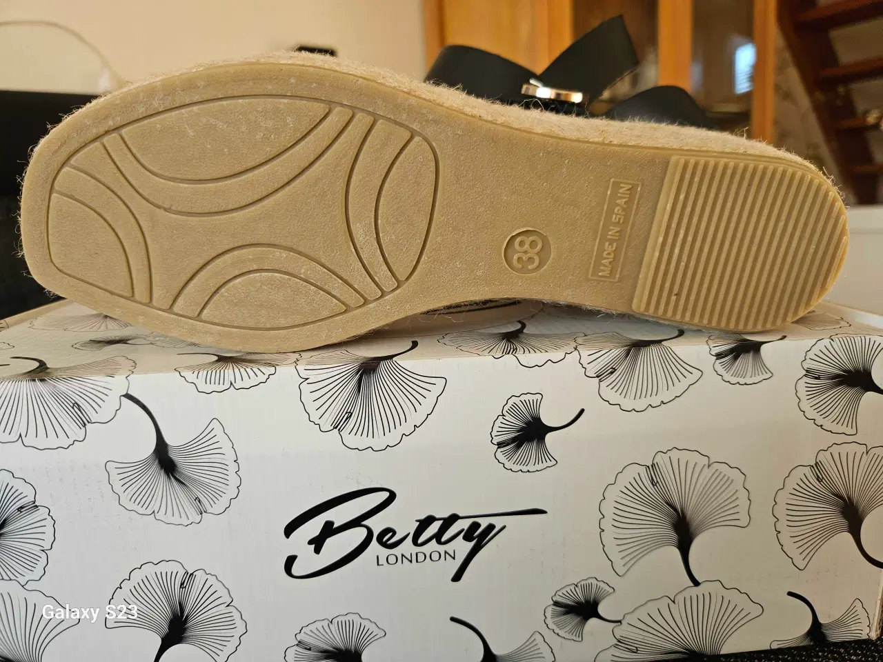 Billede 7 - FLOTTE NYE UBRUGTE SANDALER