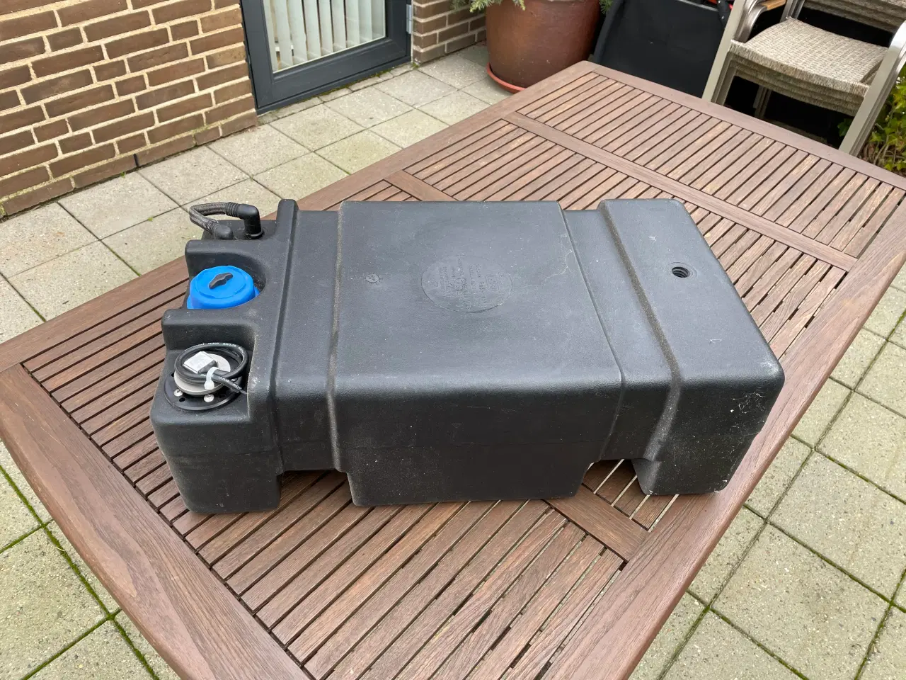 Billede 1 - Brændstoftank 45 liter, mål: H 22 cm L 65 cm B