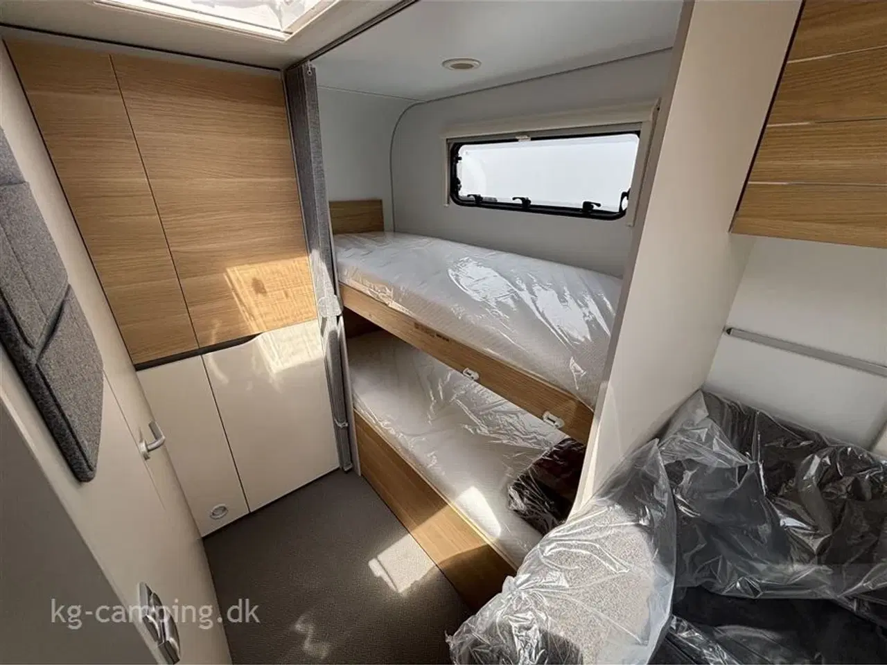 Billede 8 - 2025 - Adria Adora 573 PT   Populær 2- køjers vogn.