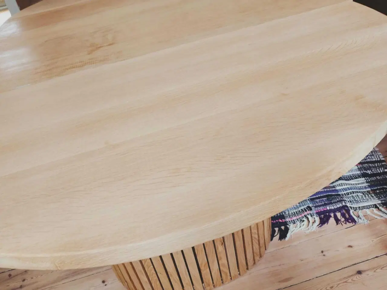 Billede 6 - Luksus rundt massiv egetræ spisebord med tillægspl