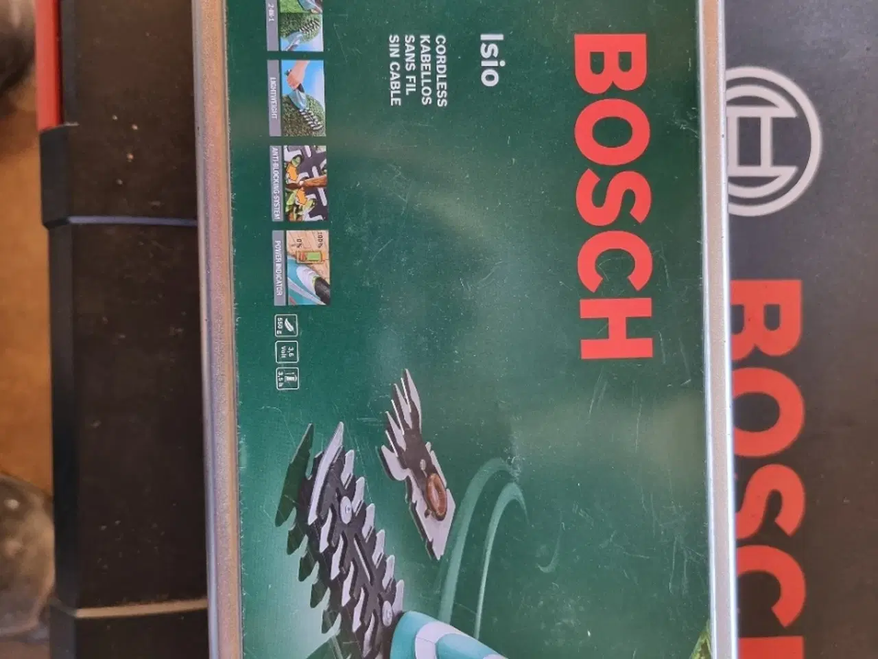 Billede 1 - Bosch multiklipper til finjustering afplæne og hæk