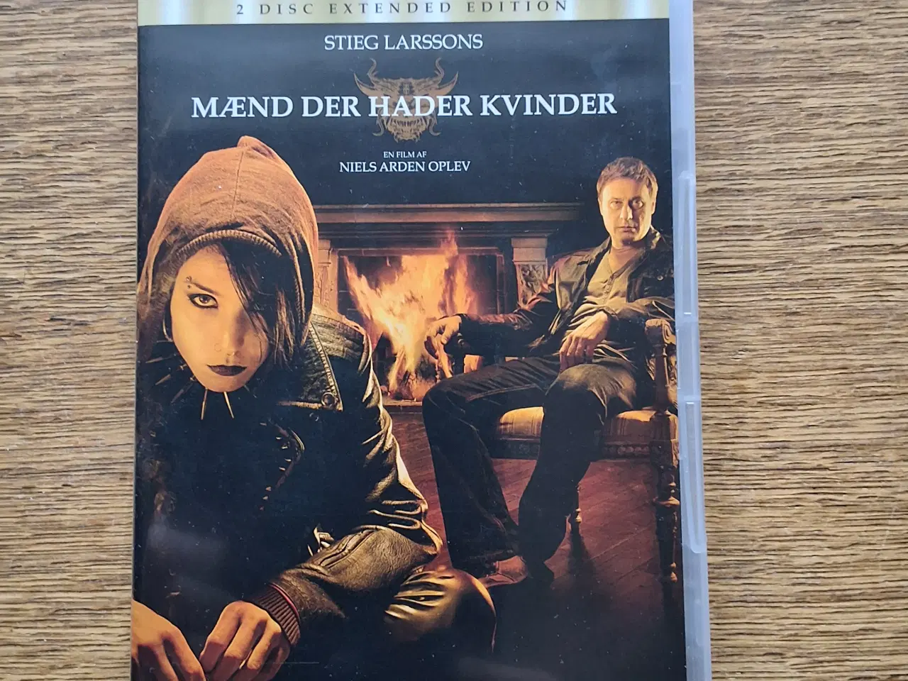 Billede 1 - Stieg Larssons trilogi består af tre svenske krimi