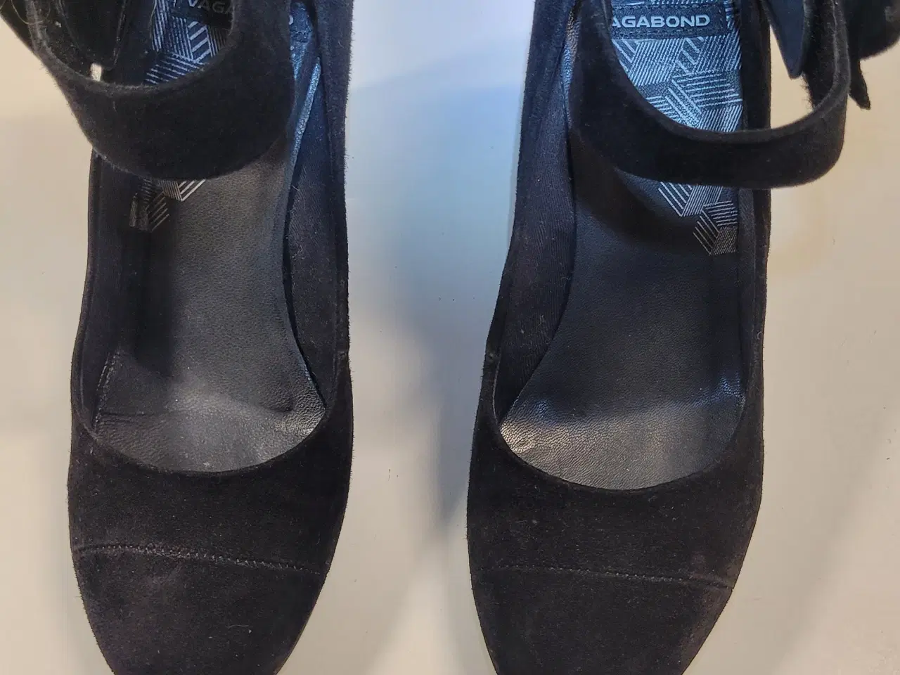 Billede 4 - Sorte sko, vagabond i strid. 38