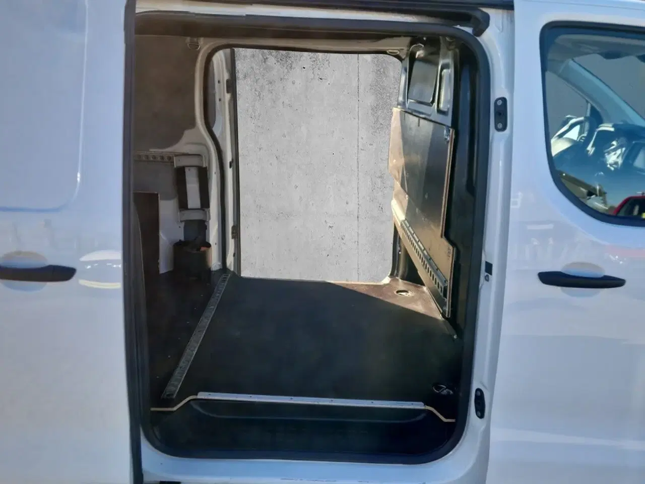 Billede 9 - Peugeot Expert 2,0 BlueHDi 144 L2 Plus EAT8 Van