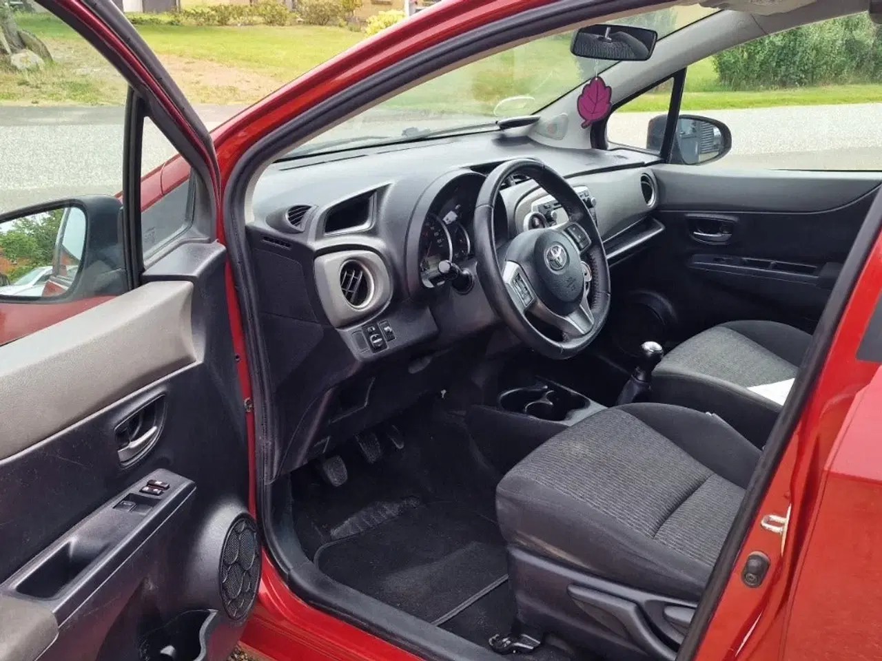 Billede 4 - Toyota Yaris 1,0 VVT-i T2 Touch