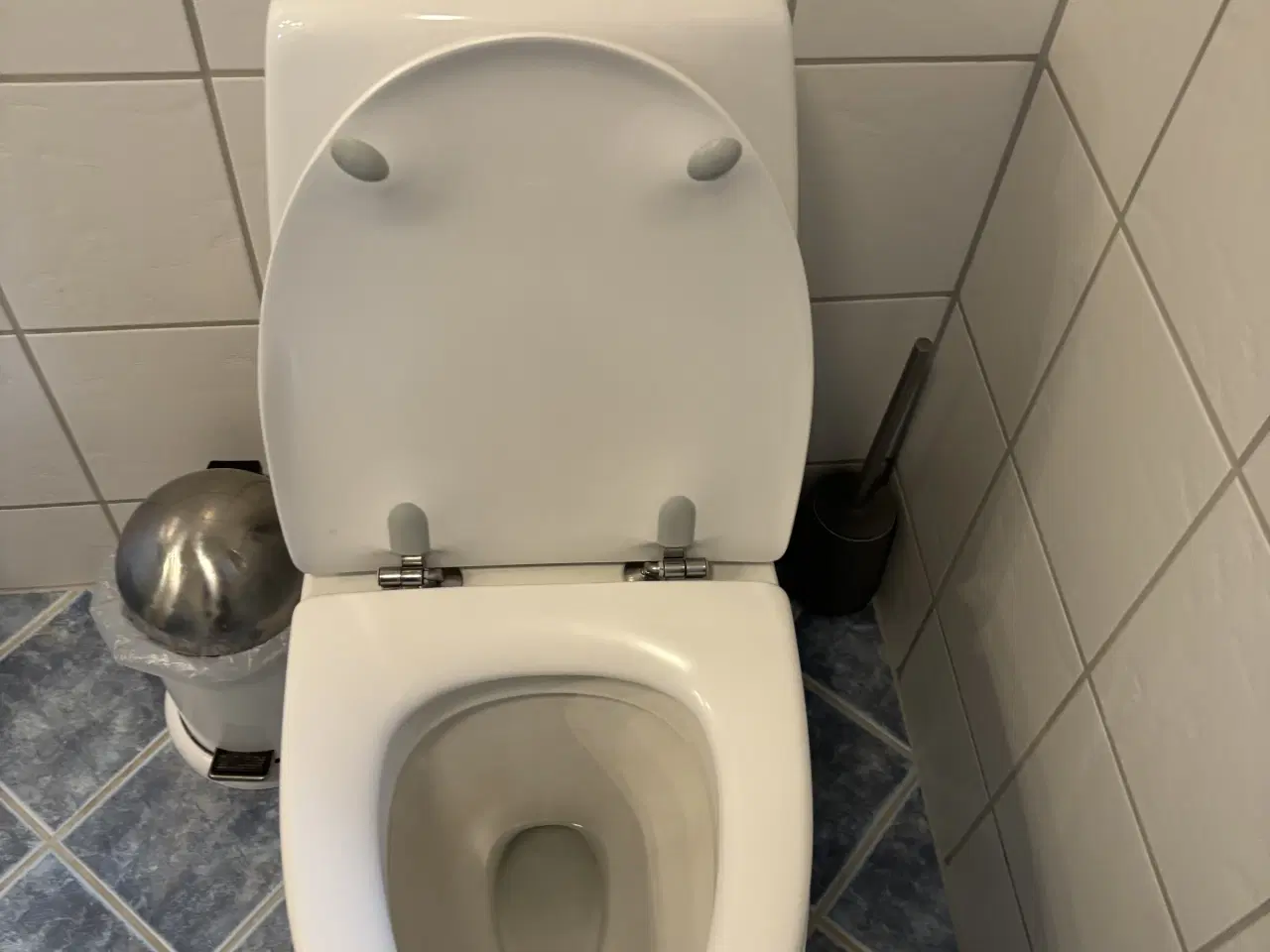 Billede 3 - Ifø toilet sælges for 500kr