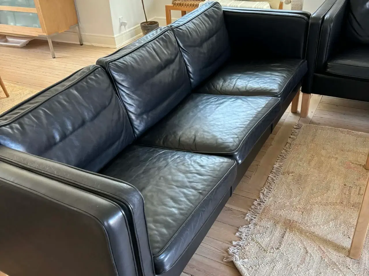 Billede 1 - Designer sofa i sort læder