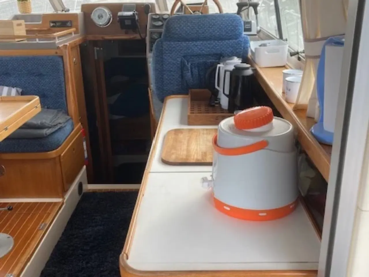 Billede 4 - Nimbus 4000 Motorbåd Med flybridge