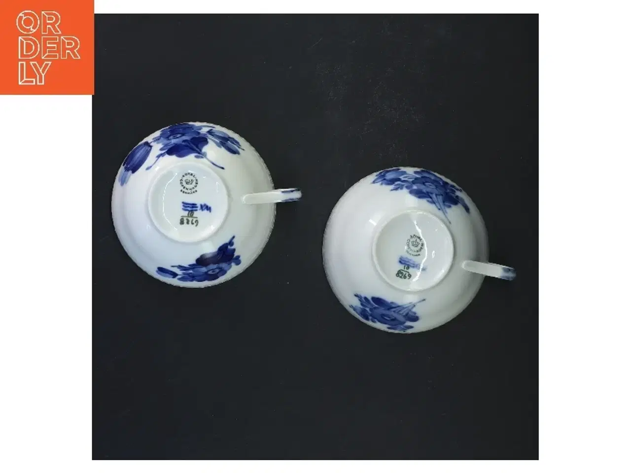 Billede 2 - Porcelænskopper med blåt blomstermønster fra Royal Copenhagen (str. 2 stk Ø 10,5 cm)