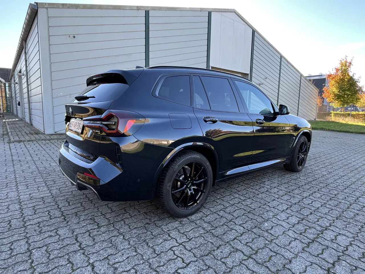 Billede 3 - BMW iX3 Charged Plus – Premium el-SUV med maksimal