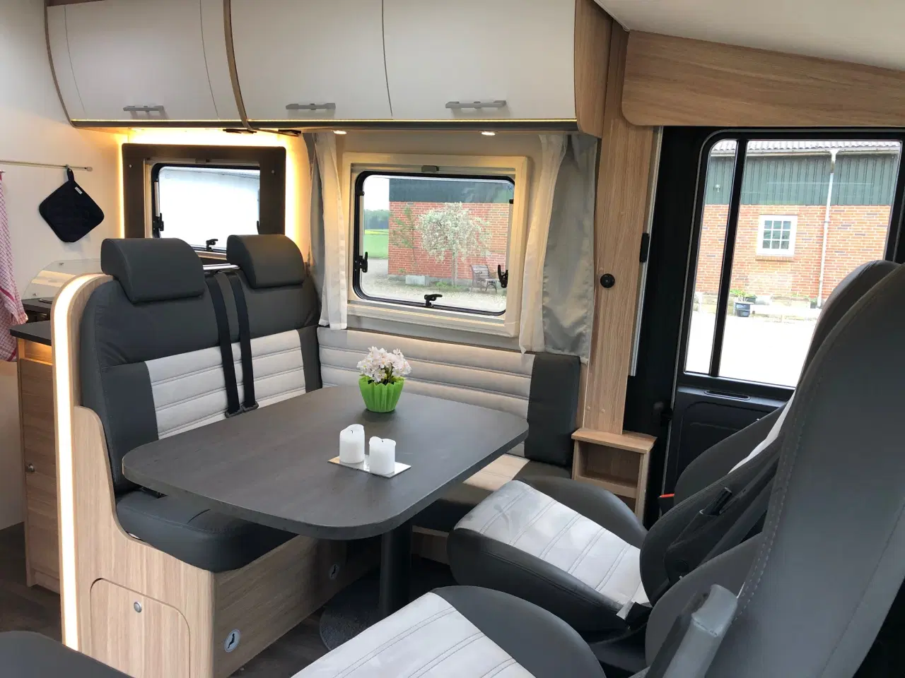 Billede 5 - Sundlight I68 Helintegreret.