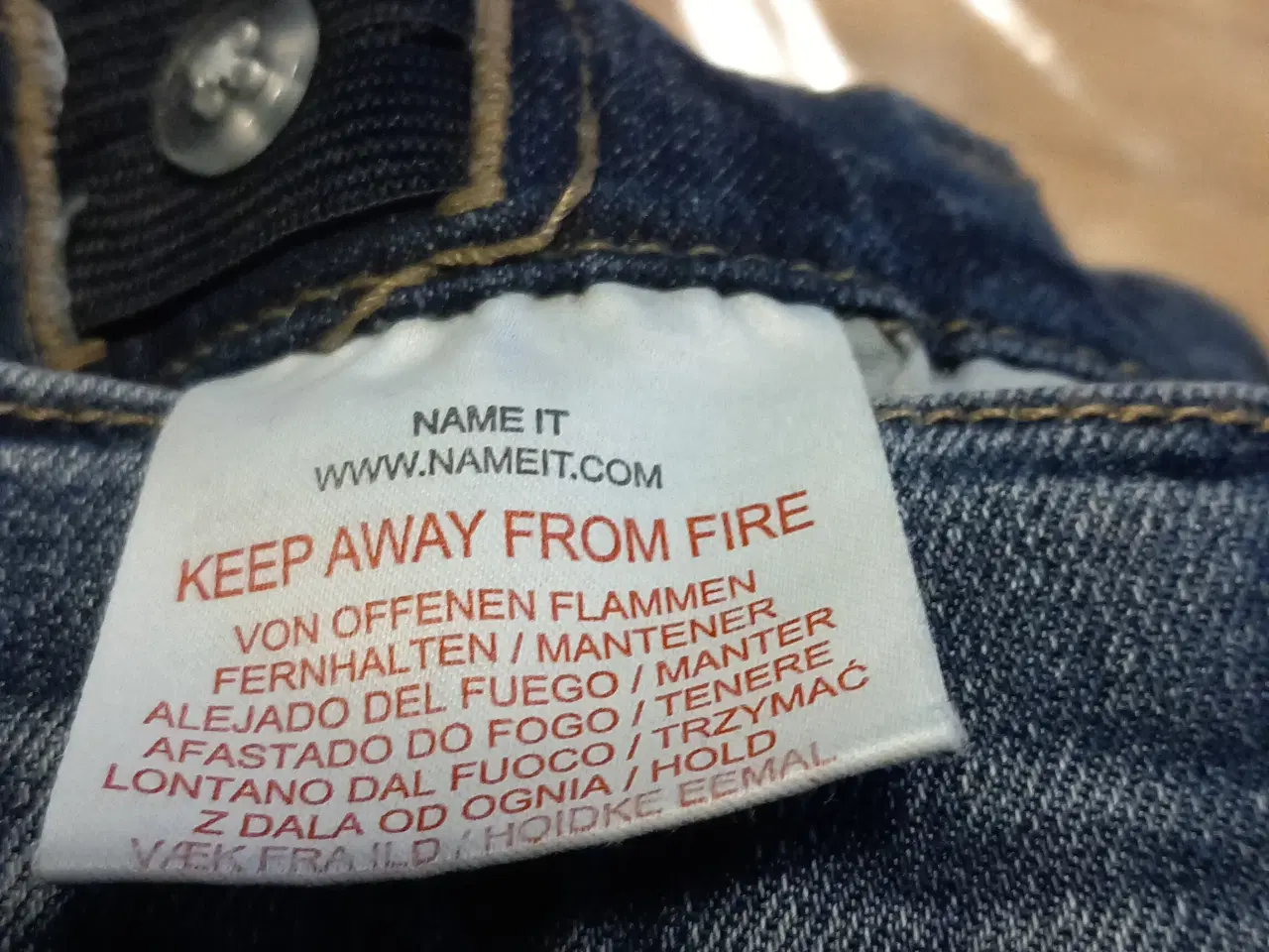 Billede 3 - Jeans str 152