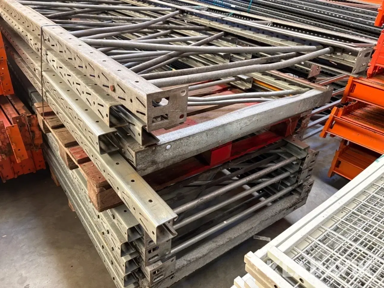 Billede 10 - Pallereol Nordplan - 14 fag i alt