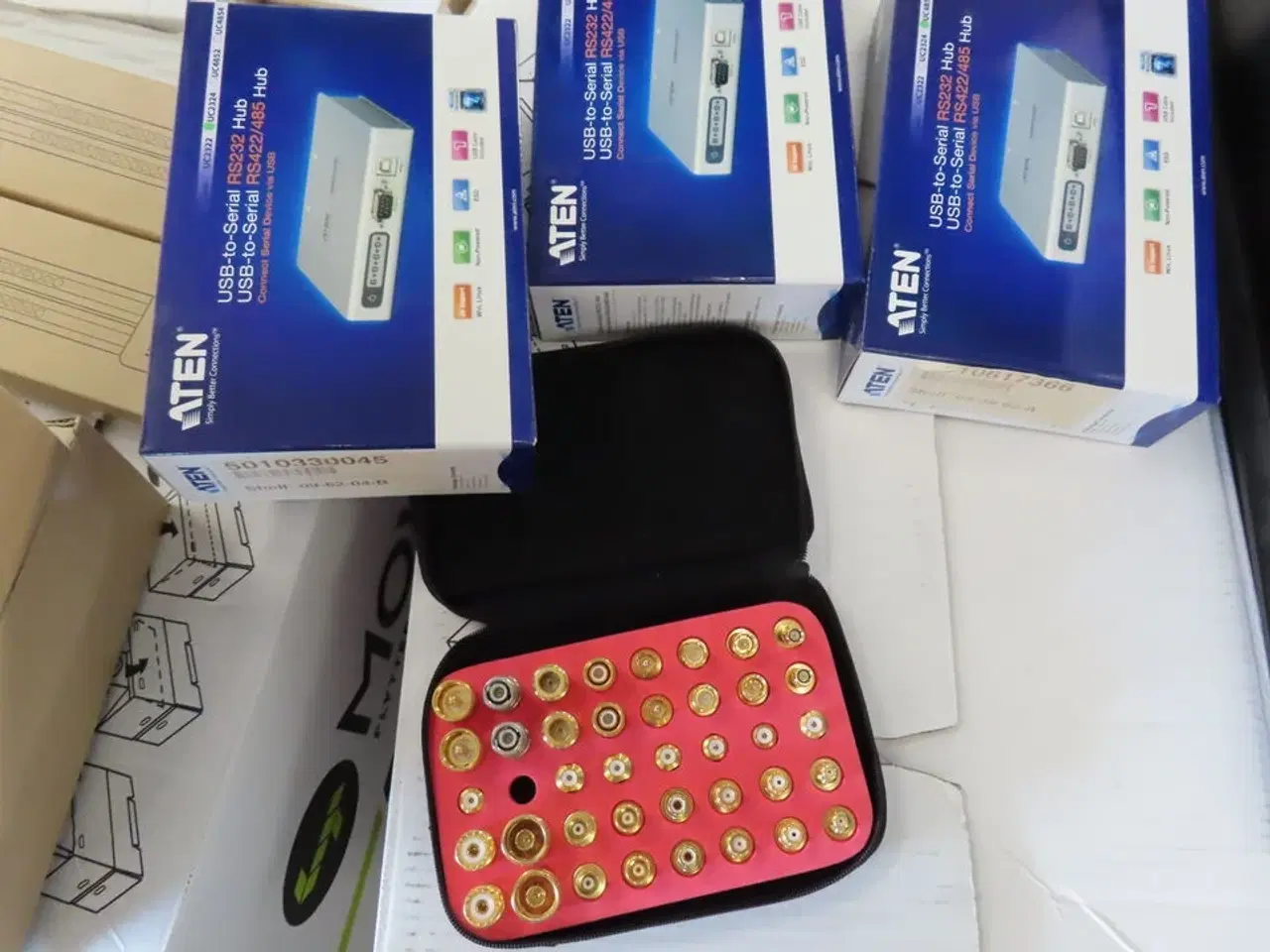 Billede 14 - Palle med rester fra TC ELECTRONIC