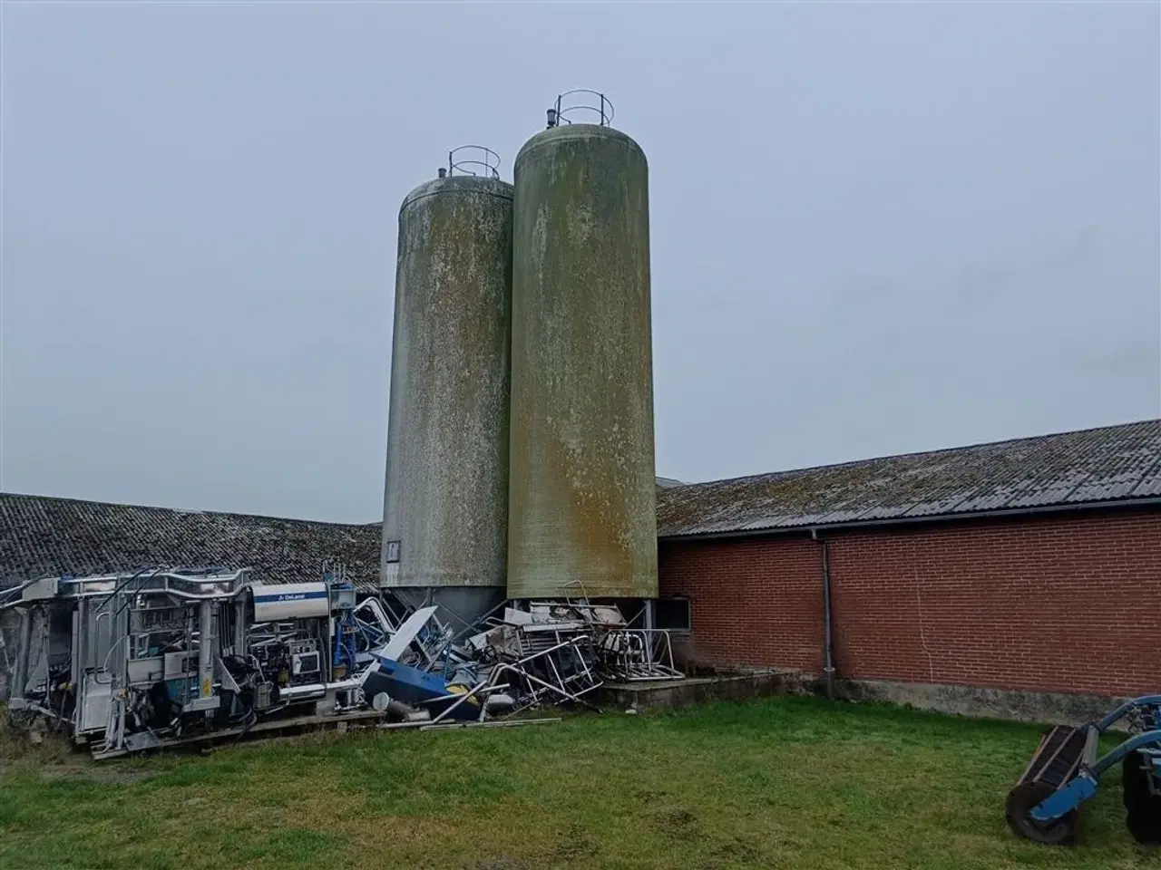 Billede 1 - Tunetank glasfiber silo 100m3 og 143 m3