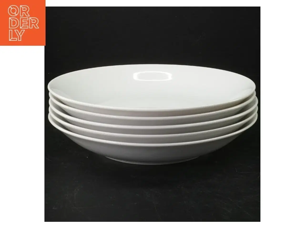 Billede 2 - Hvide porcelænstallerkener (str. Ø. 22 cm)