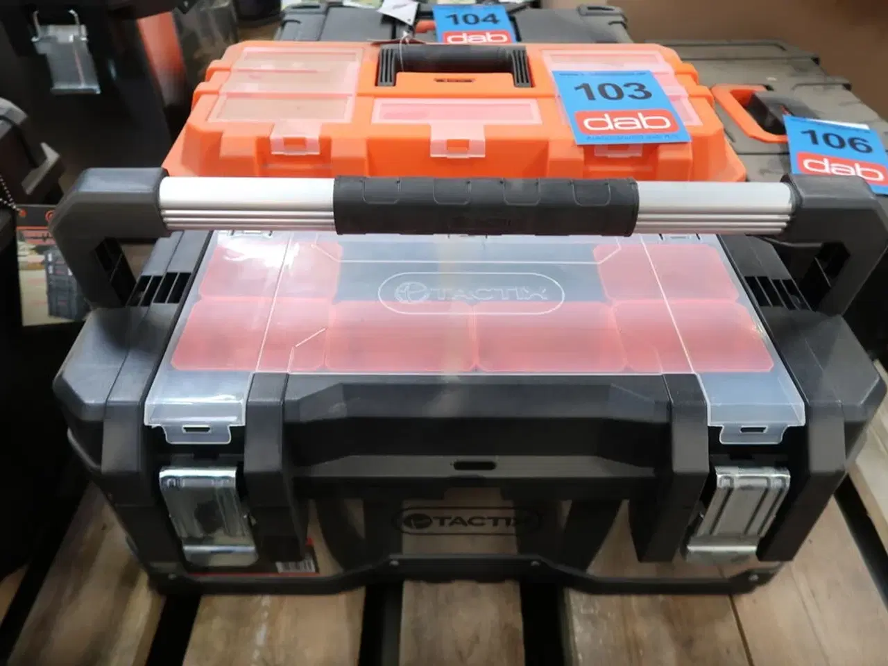Billede 2 - Tactix Heavy Duty Stainless Steel and Plastic Tool Box