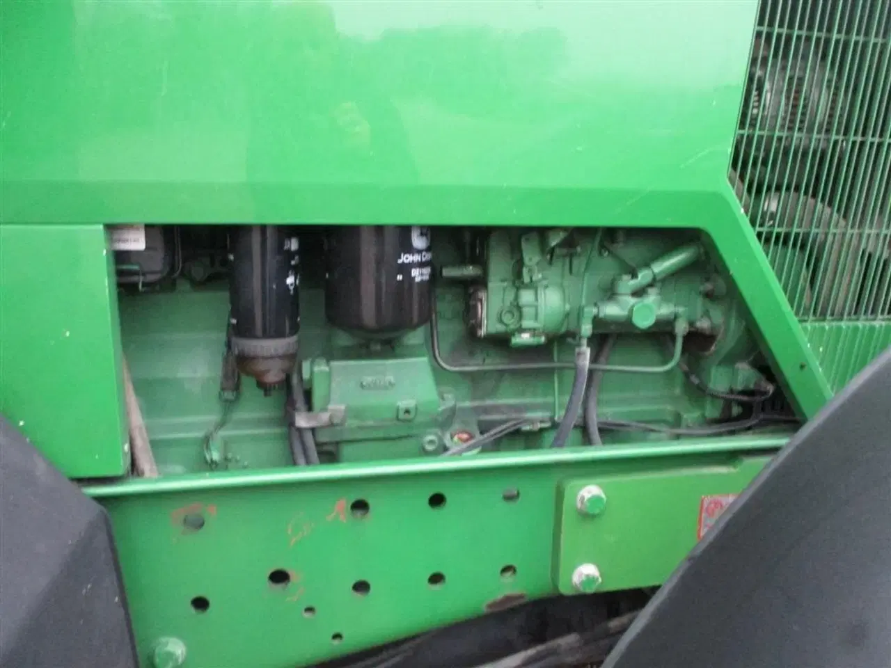 Billede 21 - John Deere 7710 8.1L motor, store hjul og frontlift. En ejeres velholdt gård traktor.